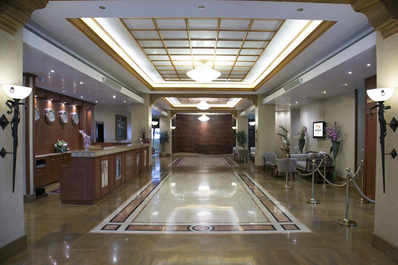 博泽玛尔宫殿酒店 朱尼耶 外观 照片